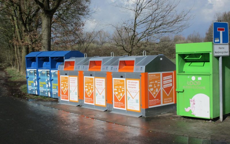 Neue Sammelcontainer für Elektroaltgeräte in Beverstedt