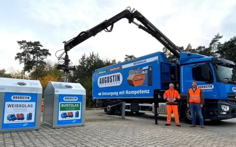 Glascontainer im Einsatz bei Augustin Entsorgung in Meppen im Emsland